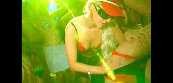 trendsMega sex dance party with sexy babes in club